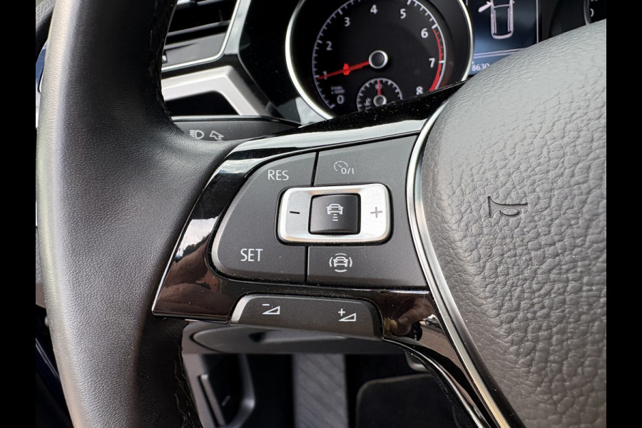 Volkswagen Touran 1.5 TSi 150pk DSG Comfortline Bns. 7-pers. SCHUIFDAK/NAVI/CARPLAY/ADAPT.CRUISE/PDC/WINTERPACK