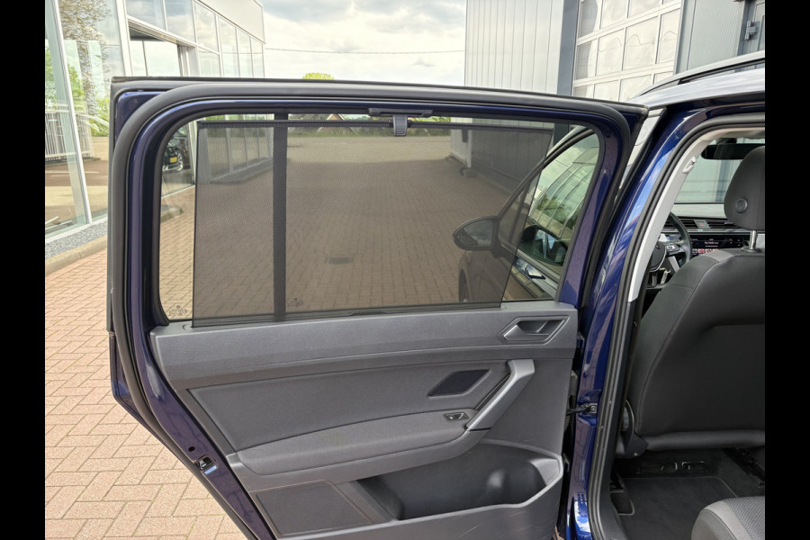 Volkswagen Touran 1.5 TSi 150pk DSG Comfortline Bns. 7-pers. SCHUIFDAK/NAVI/CARPLAY/ADAPT.CRUISE/PDC/WINTERPACK