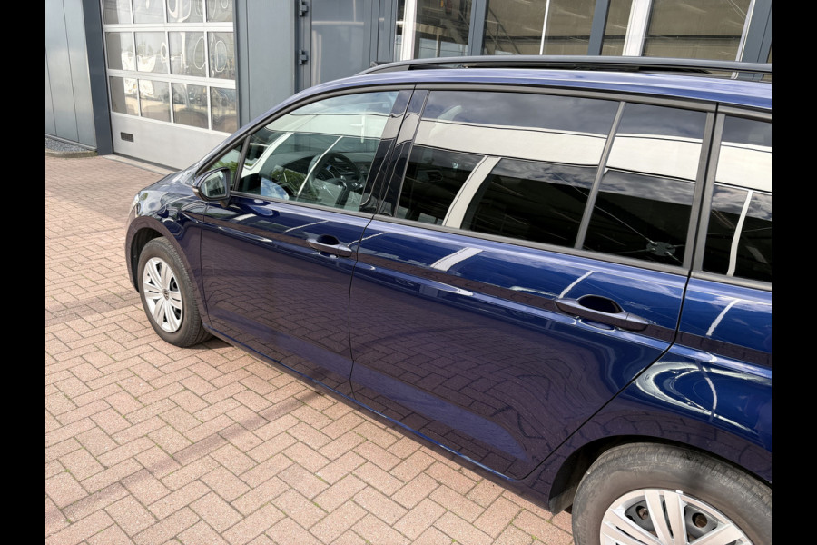 Volkswagen Touran 1.5 TSi 150pk DSG Comfortline Bns. 7-pers. SCHUIFDAK/NAVI/CARPLAY/ADAPT.CRUISE/PDC/WINTERPACK