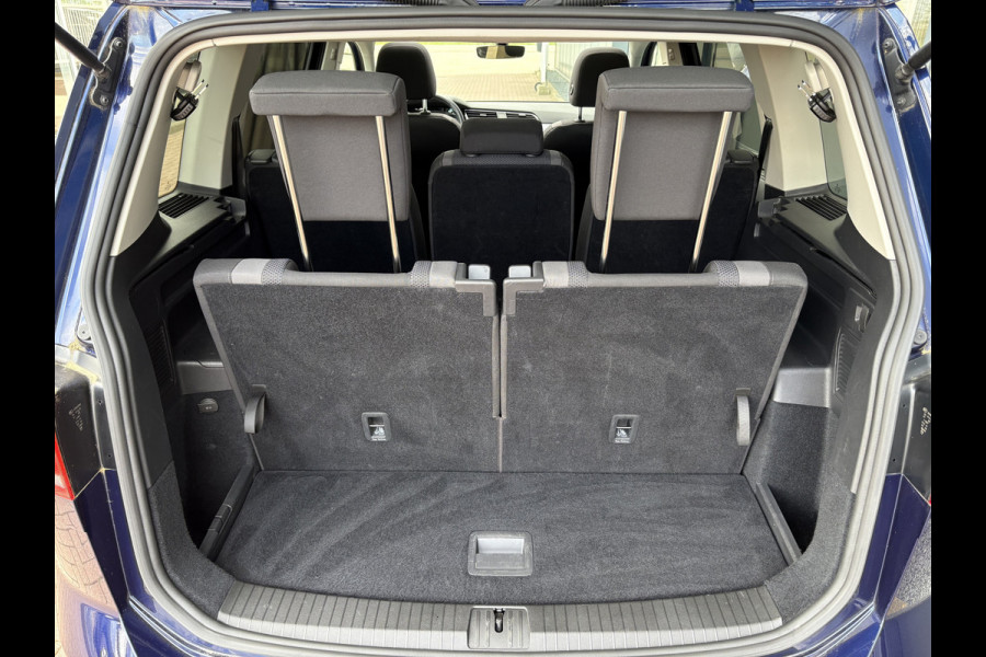 Volkswagen Touran 1.5 TSi 150pk DSG Comfortline Bns. 7-pers. SCHUIFDAK/NAVI/CARPLAY/ADAPT.CRUISE/PDC/WINTERPACK
