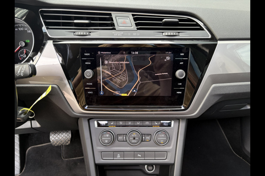 Volkswagen Touran 1.5 TSi 150pk DSG Comfortline Bns. 7-pers. SCHUIFDAK/NAVI/CARPLAY/ADAPT.CRUISE/PDC/WINTERPACK