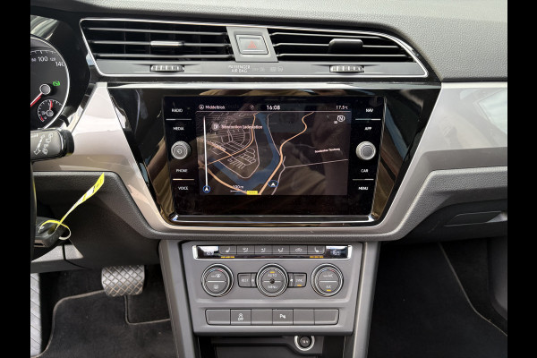 Volkswagen Touran 1.5 TSi 150pk DSG Comfortline Bns. 7-pers. SCHUIFDAK/NAVI/CARPLAY/ADAPT.CRUISE/PDC/WINTERPACK