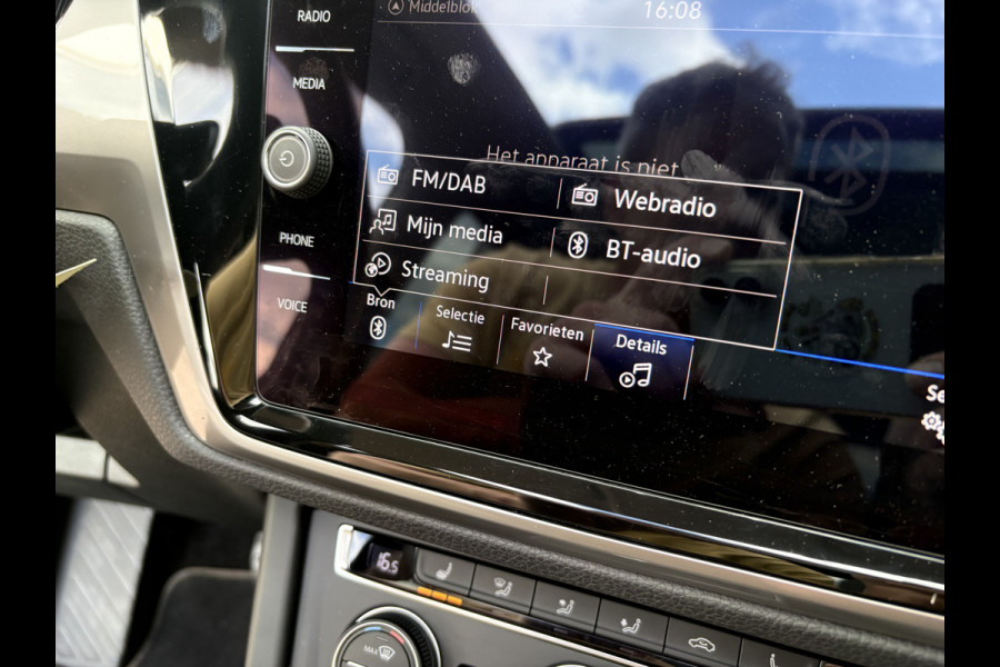 Volkswagen Touran 1.5 TSi 150pk DSG Comfortline Bns. 7-pers. SCHUIFDAK/NAVI/CARPLAY/ADAPT.CRUISE/PDC/WINTERPACK