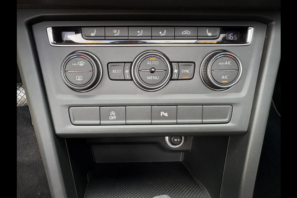 Volkswagen Touran 1.5 TSi 150pk DSG Comfortline Bns. 7-pers. SCHUIFDAK/NAVI/CARPLAY/ADAPT.CRUISE/PDC/WINTERPACK