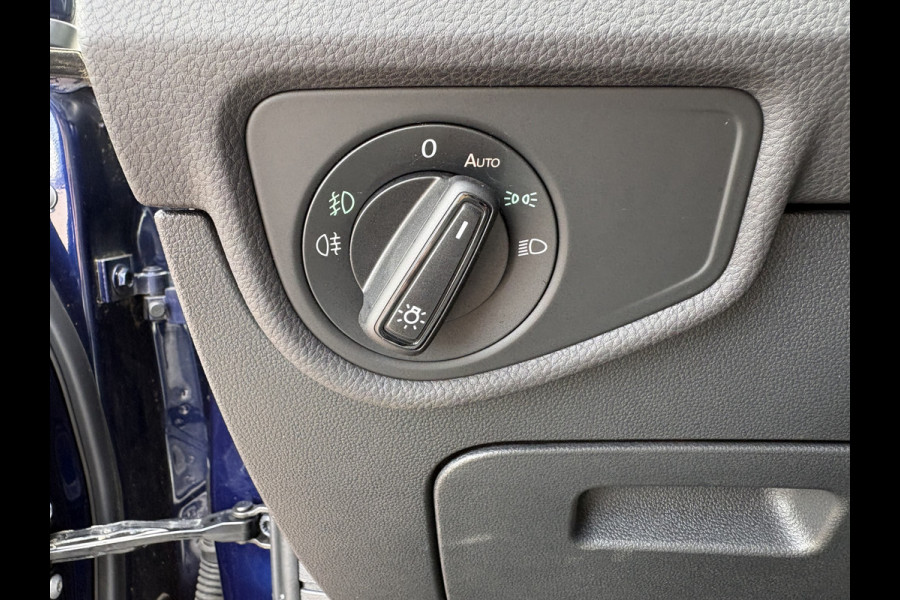 Volkswagen Touran 1.5 TSi 150pk DSG Comfortline Bns. 7-pers. SCHUIFDAK/NAVI/CARPLAY/ADAPT.CRUISE/PDC/WINTERPACK