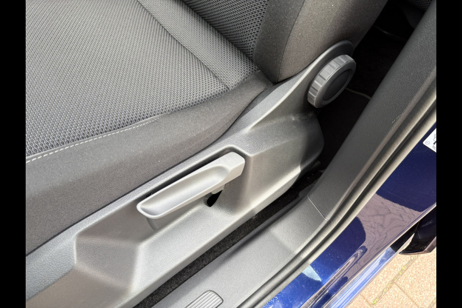 Volkswagen Touran 1.5 TSi 150pk DSG Comfortline Bns. 7-pers. SCHUIFDAK/NAVI/CARPLAY/ADAPT.CRUISE/PDC/WINTERPACK