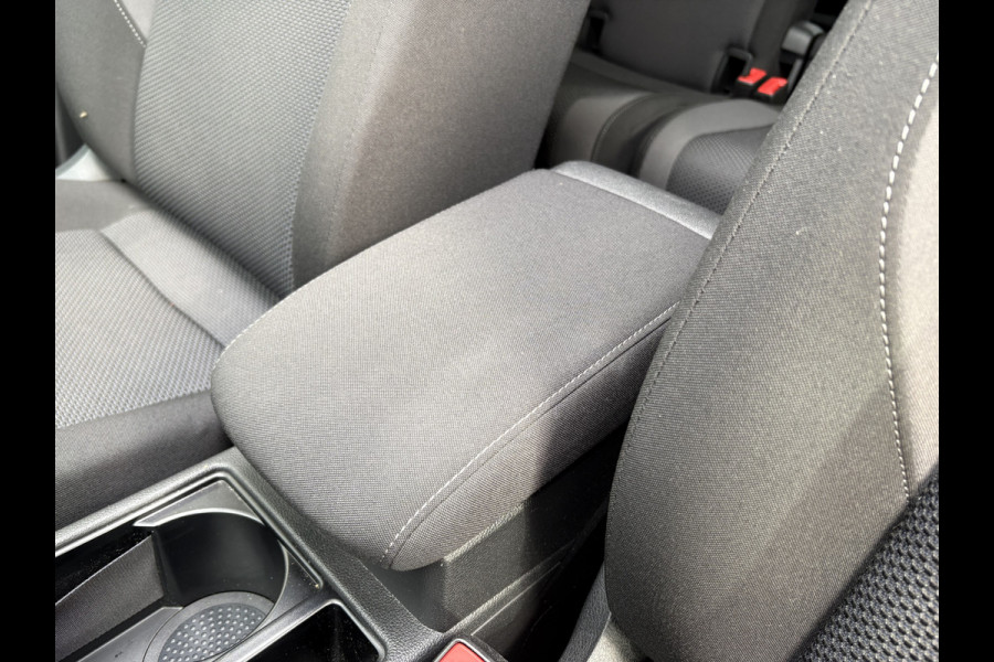 Volkswagen Touran 1.5 TSi 150pk DSG Comfortline Bns. 7-pers. SCHUIFDAK/NAVI/CARPLAY/ADAPT.CRUISE/PDC/WINTERPACK