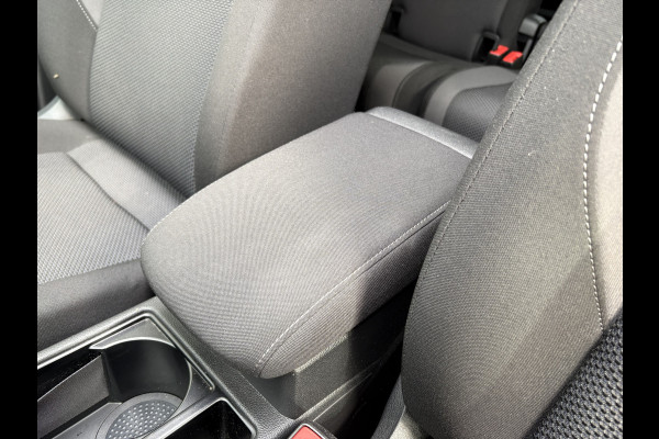 Volkswagen Touran 1.5 TSi 150pk DSG Comfortline Bns. 7-pers. SCHUIFDAK/NAVI/CARPLAY/ADAPT.CRUISE/PDC/WINTERPACK