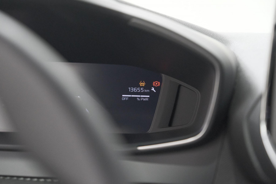 Peugeot e-2008 EV Allure 54 kWh | SOH 97,2% | 360 Camera | Dodehoekdetectie | 11 KW Lader | Apple Carplay