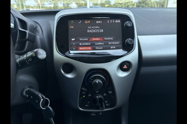 Toyota Aygo 1.0 VVT-i x-play | Camera | Carplay | Cruisec. | Navi