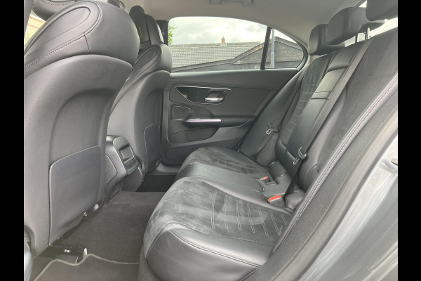 Mercedes-Benz C-Klasse 180 Luxury Line | 2x AMG Line | Night Pack | MBUX | All-in prijs