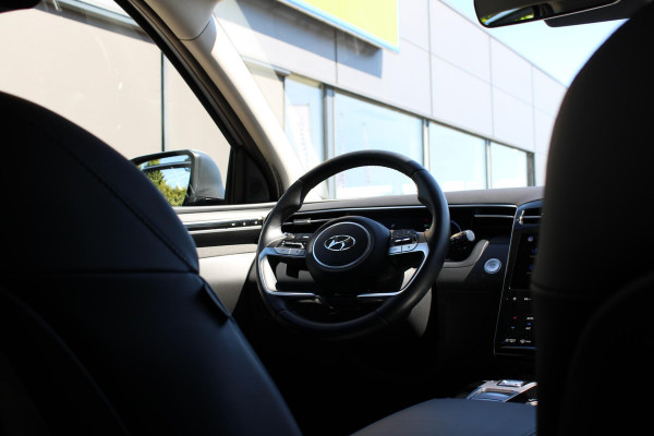 Hyundai Tucson 1.6 T-GDI PHEV Premium 4WD 265 PK | Lederen Bekleding | Camera | Krell Audio | Stoelverwarming en -Koeling | Elektrische Stoelen