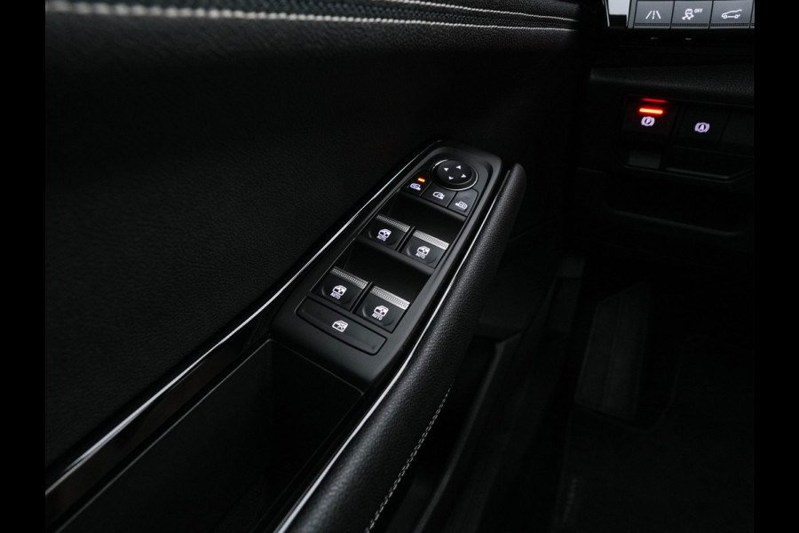 Renault Austral 1.2 E-Tech full hybrid 200 techno (INCL-BTW) *LEATHER-FABRIC | FULL-LED | HEATED-COMFORTSEATS | DIGI-COCKPIT | BLINDSPOT | CAMERA | NAVI-FULLMAP | KEYLESS | PRIVACY-GLASS | SHIFTPADDLES | CARPLAY | TOWBAR | 19''ALU *