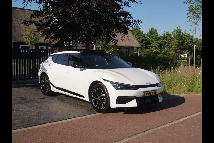 Kia Ev6 GT-Line 77.4 kWh | SOH 100% | Panoramadak | Trekhaak | 360 Camera | Head-Up Display | MERIDIAN SURROUND |