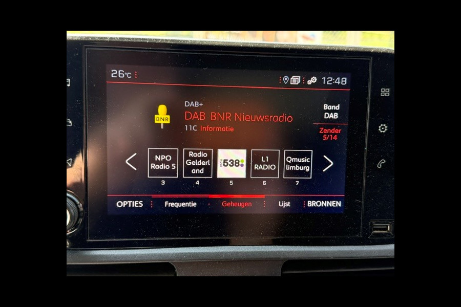 Peugeot Partner 1.2 PureTech Premium AIRCO I NAVI I PDC I MULTIMEDIA I 1e EIGENAAR I COMPLETE ONDERHOUDSHISTORIE RECENT ONDERHOUD, DISTIBUTIE, KOPPELING EN REMMEN VERVANGEN.