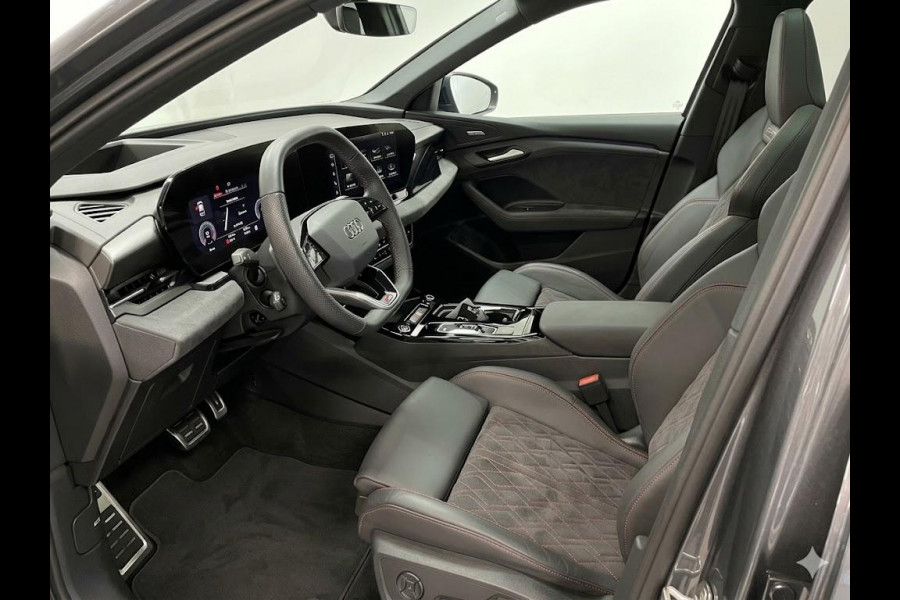 Audi Q6 e-tron S edition quattro 100 kWh 385pk | Komt eind juni binnen | Panoramadak |  Luchtvering | B&O Audio | Elektisch verstelbare voorstoelen | Geheugen bestuurderstoel | Head up Display