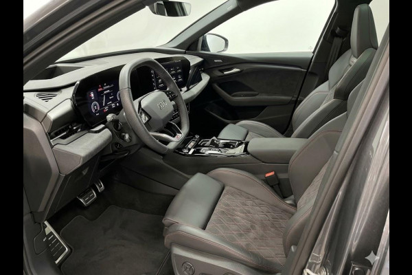 Audi Q6 e-tron S edition quattro 100 kWh 385pk | Komt eind juni binnen | Panoramadak |  Luchtvering | B&O Audio | Elektisch verstelbare voorstoelen | Geheugen bestuurderstoel | Head up Display