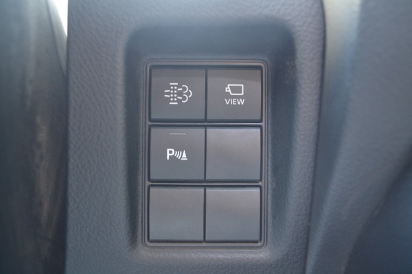 Toyota Land Cruiser 150 2.8 D-4D-F Executive Window Van