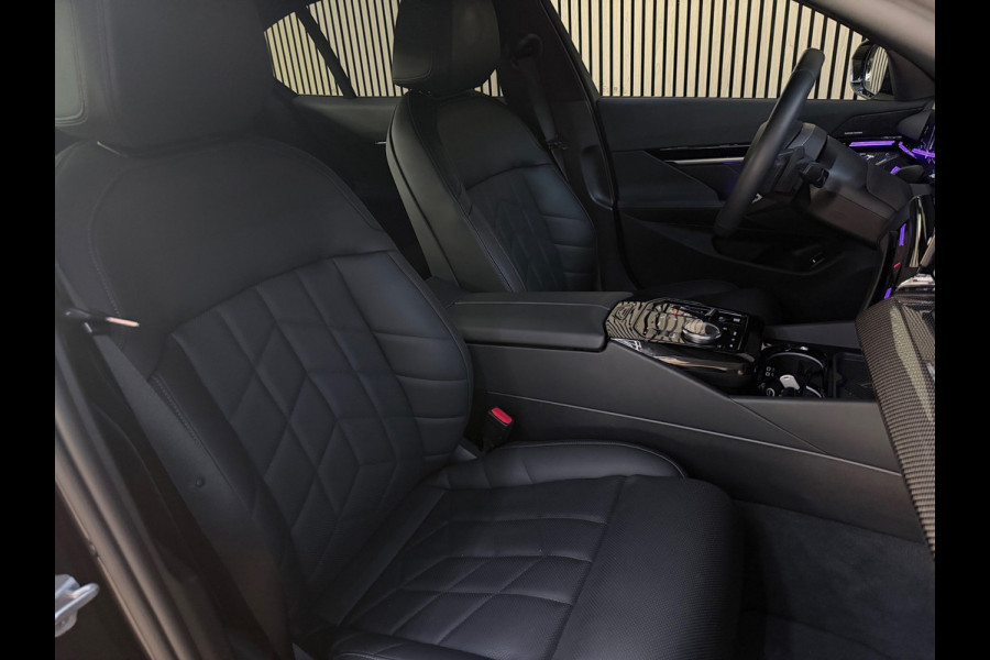 BMW 5 Serie 520i M Sport - Pano Keyles - HeadUp - Carbon