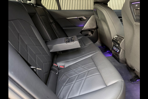 BMW 5 Serie 520i M Sport - Pano Keyles - HeadUp - Carbon