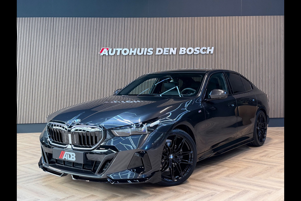 BMW 5 Serie 520i M Sport - Pano Keyles - HeadUp - Carbon
