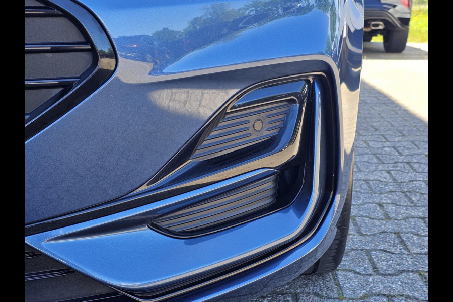 Ford FOCUS Wagon 1.0 EcoBoost Hybrid ST Line | Chrome Blue | Winter Pack | Driver Assistance Pack | NL Auto |