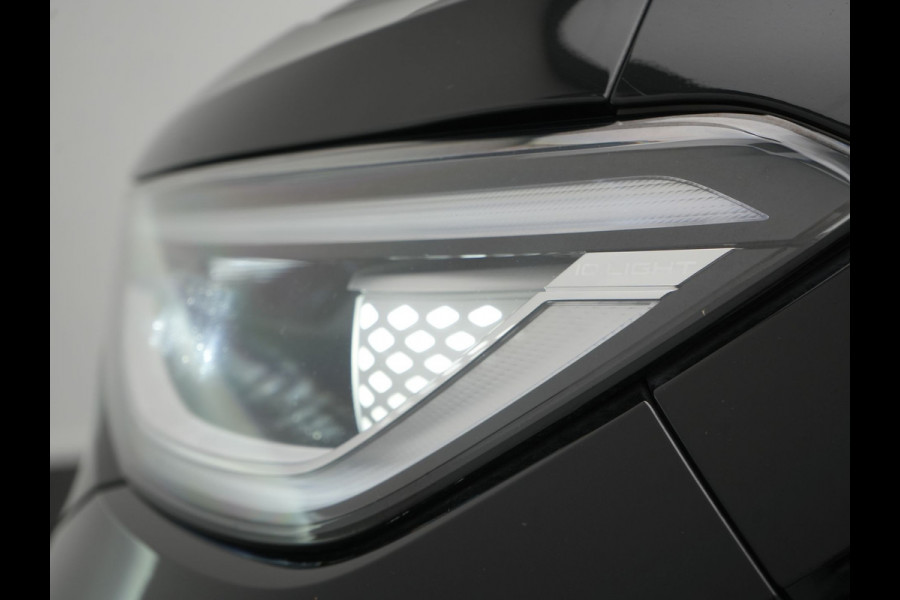 Volkswagen ID.4 GTX 4Motion 77 kWh 299pk Dealer O.H. | Panodak | Adaptive Cruise | Head Up | 360 Camera | Alcantara Sportstoelen Massage & Memory | IQ Light | Sfeerverlichting | Keyless | Blis | Stoelen & Stuur Verwarmd | Apple Carplay |