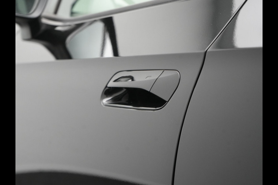 Volkswagen ID.4 GTX 4Motion 77 kWh 299pk Dealer O.H. | Panodak | Adaptive Cruise | Head Up | 360 Camera | Alcantara Sportstoelen Massage & Memory | IQ Light | Sfeerverlichting | Keyless | Blis | Stoelen & Stuur Verwarmd | Apple Carplay |