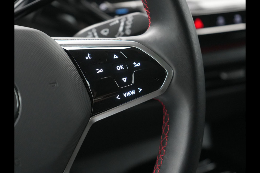 Volkswagen ID.4 GTX 4Motion 77 kWh 299pk Dealer O.H. | Panodak | Adaptive Cruise | Head Up | 360 Camera | Alcantara Sportstoelen Massage & Memory | IQ Light | Sfeerverlichting | Keyless | Blis | Stoelen & Stuur Verwarmd | Apple Carplay |