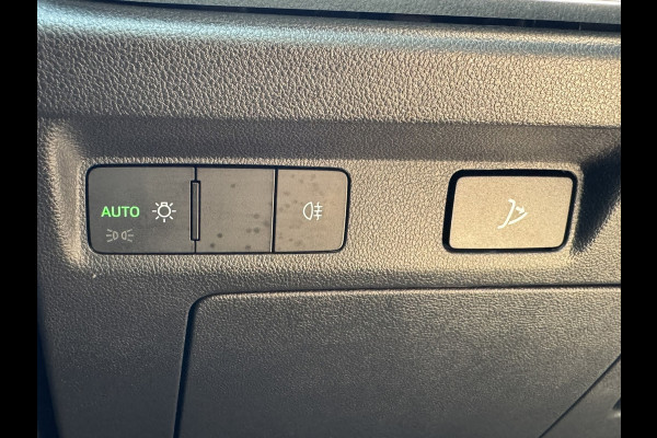 Škoda ENYAQ iV 80 Limited Edition Camera Carplay Navi Stoel en Stuurverwarming Climate Control achter
