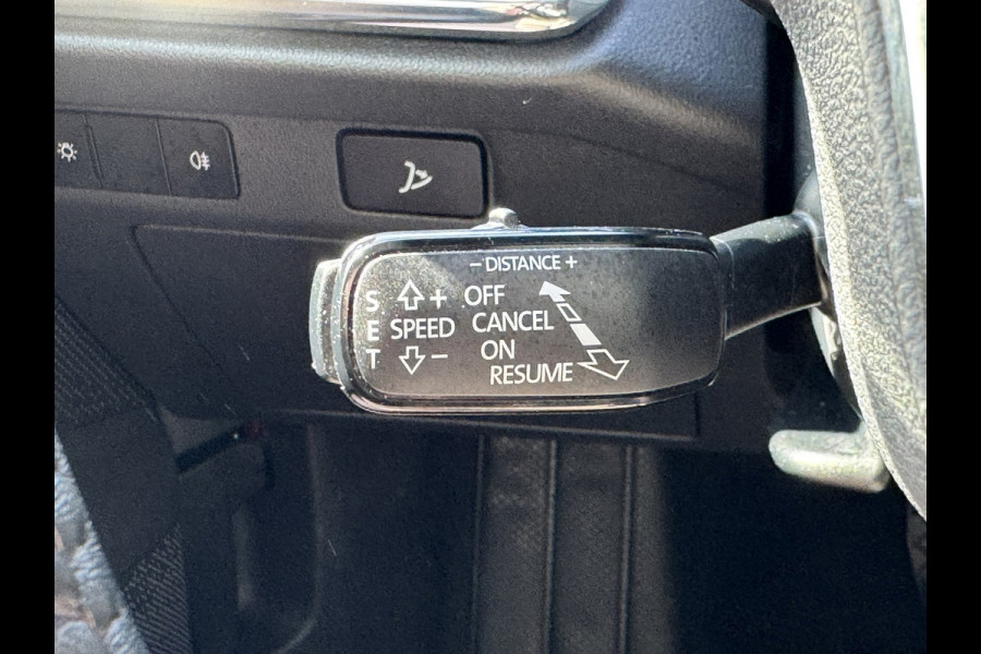 Škoda ENYAQ iV 80 Limited Edition Camera Carplay Navi Stoel en Stuurverwarming Climate Control achter