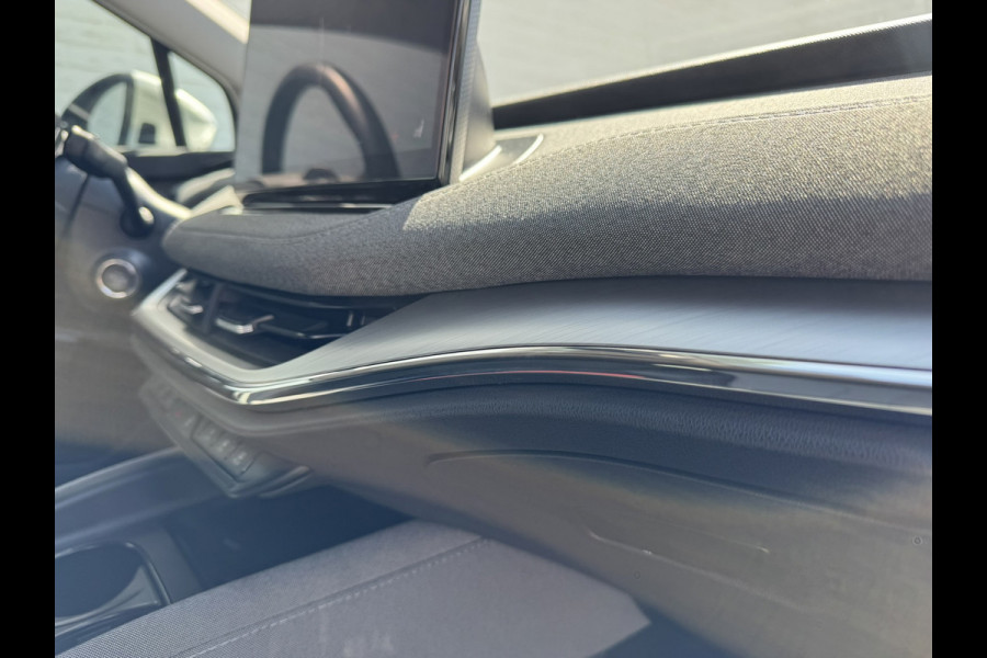 Škoda ENYAQ iV 80 Limited Edition Camera Carplay Navi Stoel en Stuurverwarming Climate Control achter