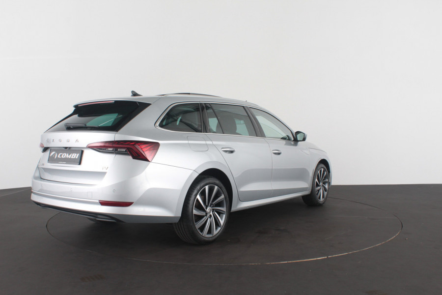 Škoda Octavia Combi 1.4 TSI iV PHEV Style > Plug in Hybride/Pano.dak/Trekhaak/Winterpakket...