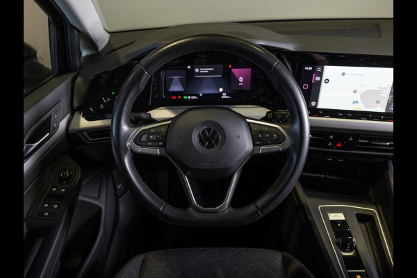 Volkswagen Golf 1.0 eTSI Life / 110pk / Maxton / Adaptieve cruise control / Apple CarPlay /