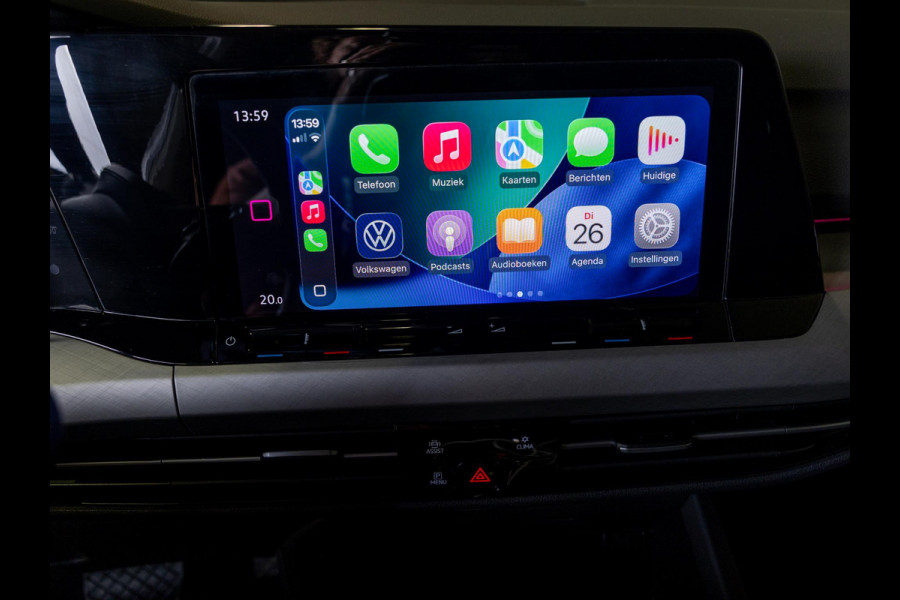 Volkswagen Golf 1.0 eTSI Life / 110pk / Maxton / Adaptieve cruise control / Apple CarPlay /