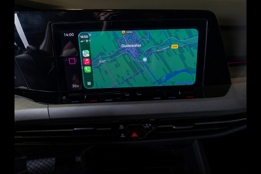 Volkswagen Golf 1.0 eTSI Life / 110pk / Maxton / Adaptieve cruise control / Apple CarPlay /