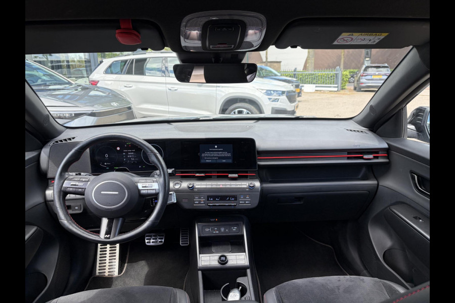 Hyundai Kona 1.6 GDI HEV N Line FULL OPTION|  STOELVERWARMING + VENTILATIE| STUURVERWARMING| ELEK. STOEL| ELEK. ACHTERKLEP| ADAPTIVE CRUISE CONTROL| 360 CAMERA | ALL SEASON BANDEN |