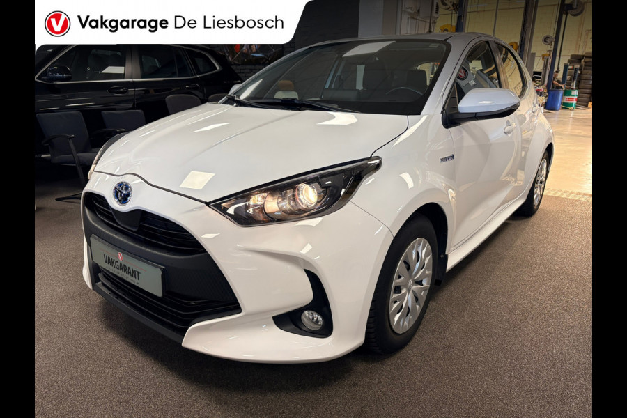 Toyota Yaris 1.5 Hybrid Business Plus automaat/ stuur en stoel verwarming / navigatie /camera