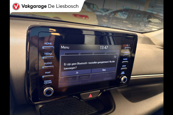 Toyota Yaris 1.5 Hybrid Business Plus automaat/ stuur en stoel verwarming / navigatie /camera