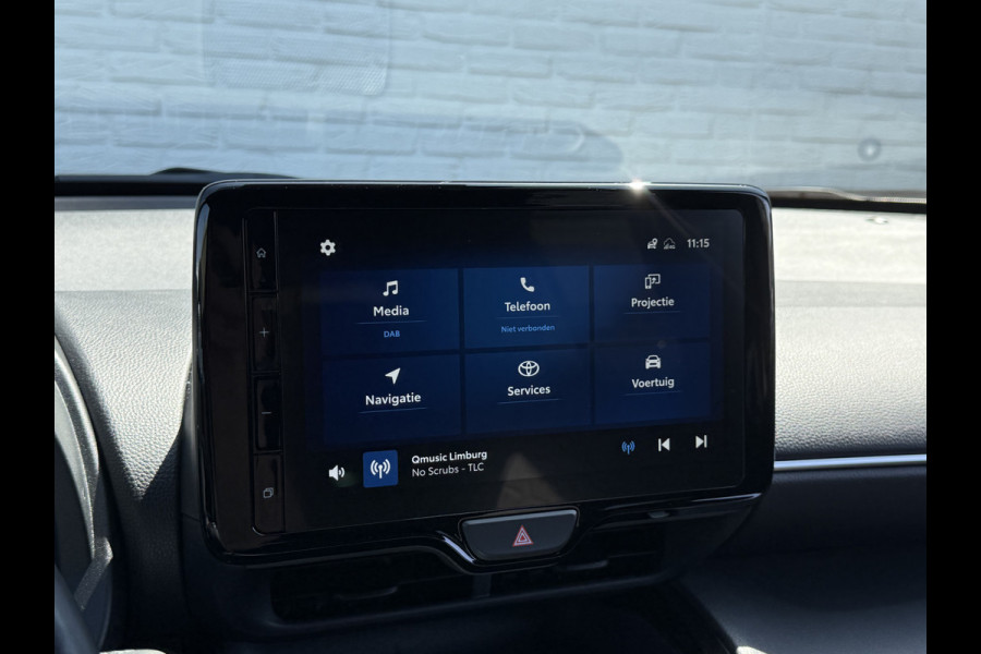 Toyota Yaris Cross 1.5 Hybrid AWD Team D | ACC | CarPlay | Camera | Keyless | DAB+
