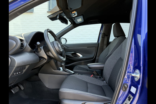 Toyota Yaris Cross 1.5 Hybrid AWD Team D | ACC | CarPlay | Camera | Keyless | DAB+