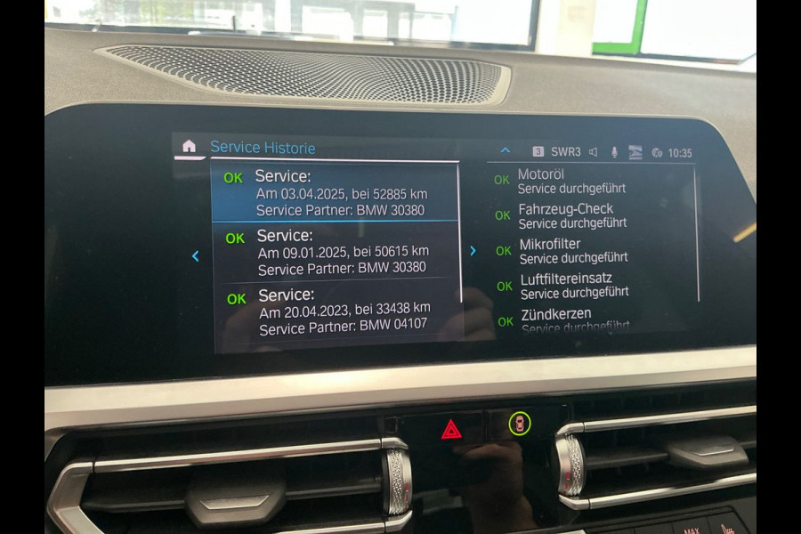 BMW 3 Serie Touring 330e xDrive M-Sport Pano Trekh El-zetels HUD Laser 19inch Adp-onderstel