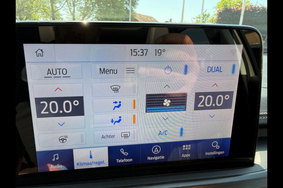 Ford FOCUS Wagon 1.5 AUT Vignale | Open dak | Trekhaak |