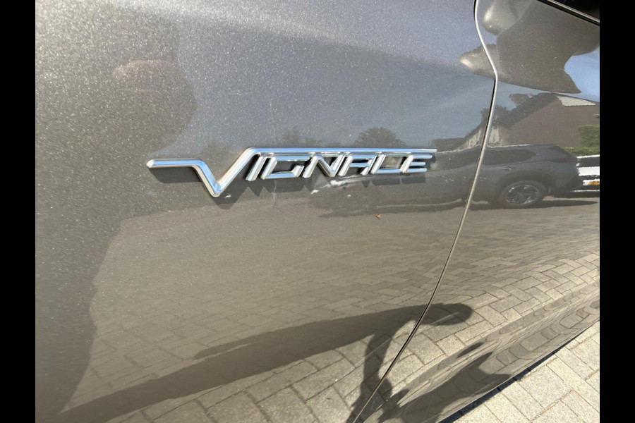 Ford FOCUS Wagon 1.5 AUT Vignale | Open dak | Trekhaak |