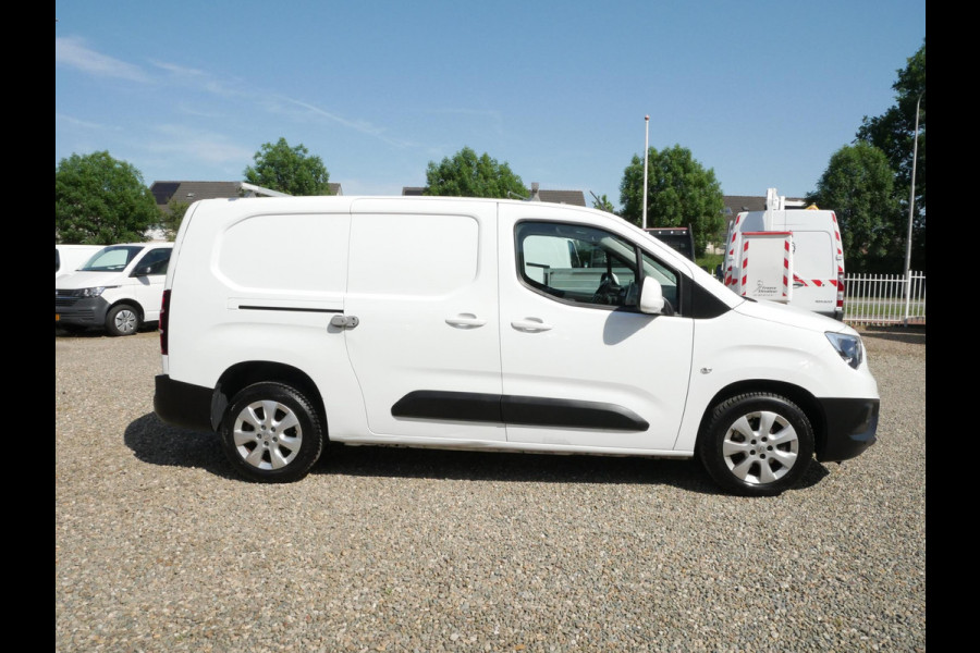 Opel Combo 1.5D 130PK, L2, Automaat, Airco