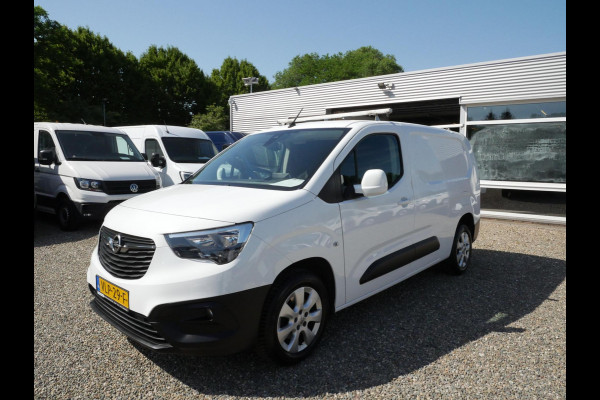 Opel Combo 1.5D 130PK, L2, Automaat, Airco