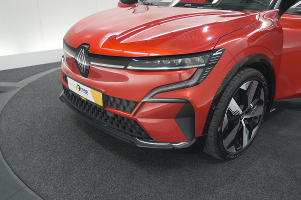 Renault Mégane E-Tech EV60 220 Charge Techno | 1 Fase | Adaptieve Cruise Control | Winterpakket | Dodehoekdetectie | Harman Kardon | SOH=94,6%