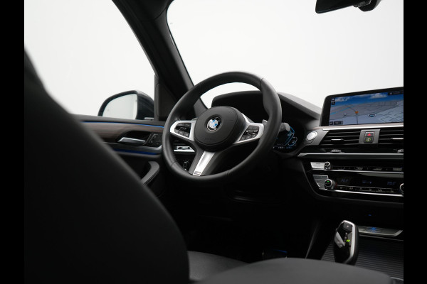 BMW X3 xDrive30e M Sport PHEV 293pk Dealer O.H. | Trekhaak Af Fabriek | Panodak | Head Up | Adaptive Cruise | 360 Camera | Harman / Kardon | Adaptief Onderstel | Lederen Sportstoelen Memory & Verwarmd | Keyless | Blis | Sfeerverlichting |  Plug In Hybrid |