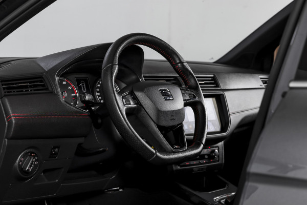Seat Arona 1.0 TSI 116 PK FR | Cruise | PDC | Camera | ECC | Trekhaak | LM 17" |