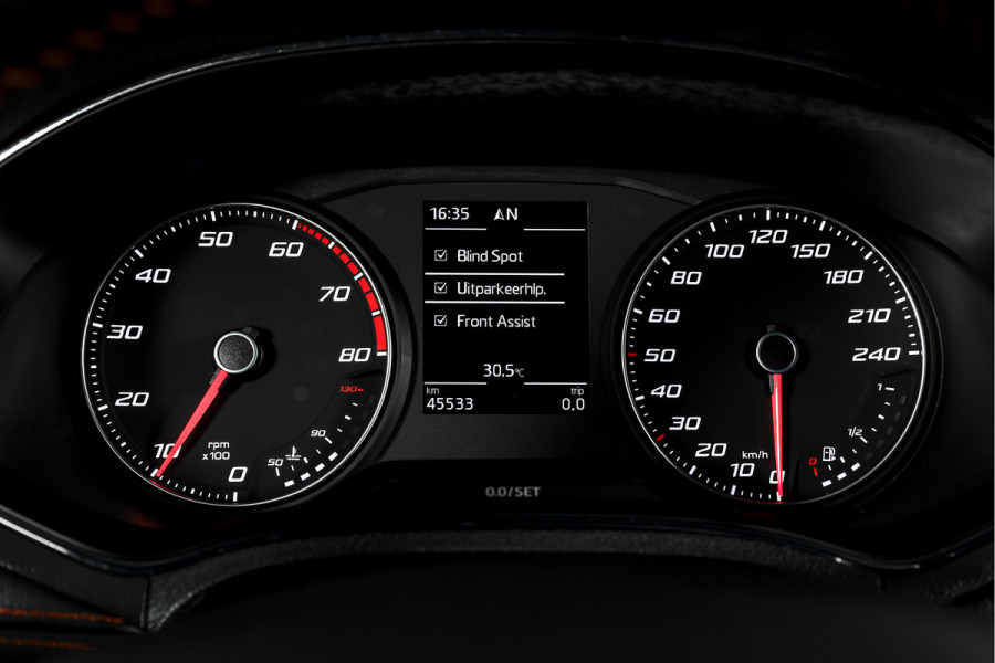 Seat Arona 1.0 TSI 116 PK FR | Cruise | PDC | Camera | ECC | Trekhaak | LM 17" |